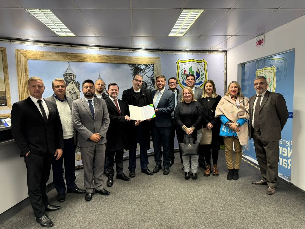 Câmara homenageia OAB/SC pela criação da Medalha Nereu Ramos