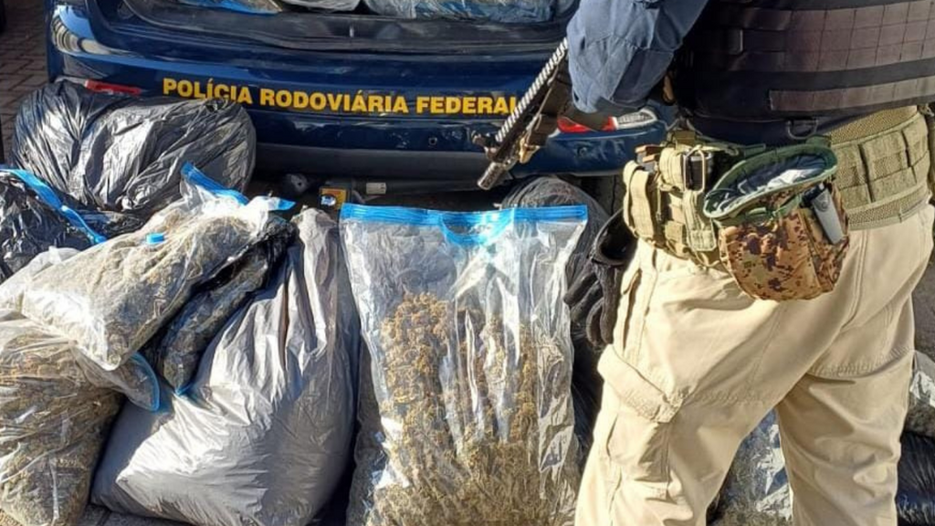 PRF apreende 86 quilos de 