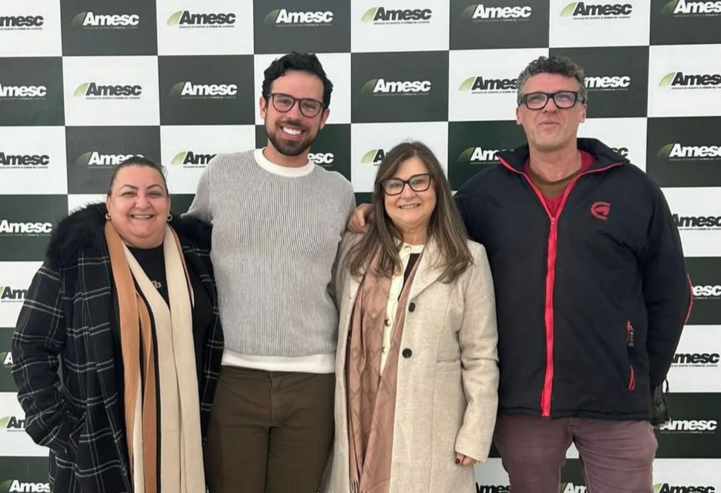 DIRETOR DE CULTURA DE PASSO DE TORRES É ELEITO PRESIDENTE DO COLEGIADO DE CULTURA DA AMESC