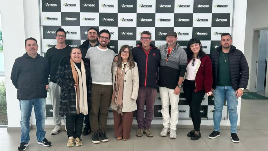 DIRETOR DE CULTURA DE PASSO DE TORRES É ELEITO PRESIDENTE DO COLEGIADO DE CULTURA DA AMESC