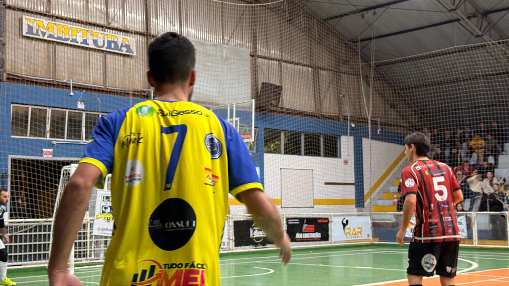 Citadino de Futsal entra na fase semifinal com duelos de ida e volta nas Séries A e B
