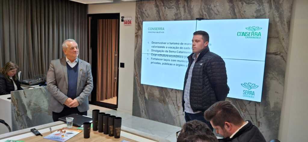 Presidente fortalece a importância da entidade durante reunião da Facisc em Lages