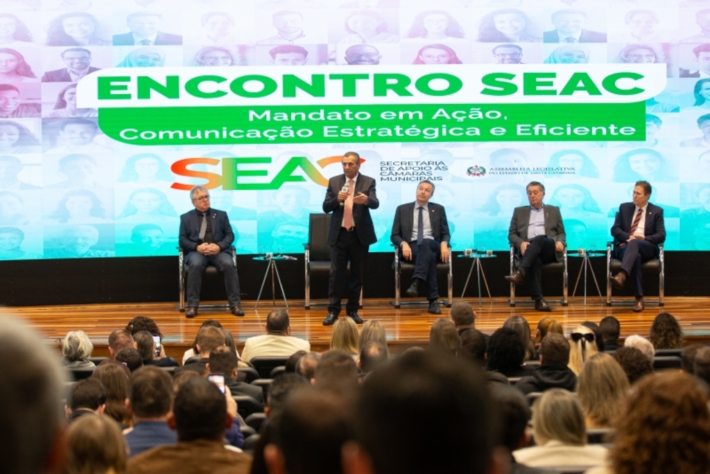 Alesc promove encontro para capacitar integrantes de Câmaras Municipais