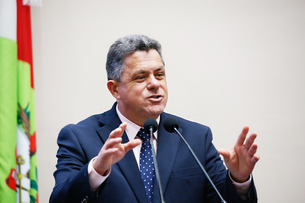 Crise nos Correios já impacta economia e consumidores catarinenses, alerta deputado Naatz