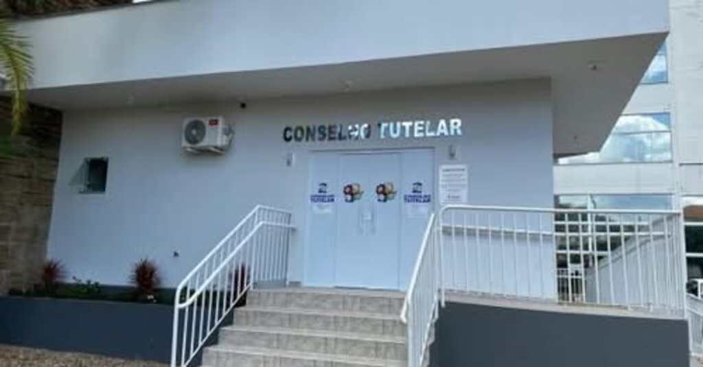 Conselheiros tutelares perdem cargo após criança agredida ficar sem atendimento em SC