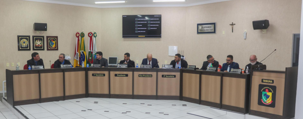 VEREADORES APROVAM ABERTURA DE CRÉDITO PARA INSTALAÇÃO DE PLACAS SOLARES EM SANTA ROSA DO SUL