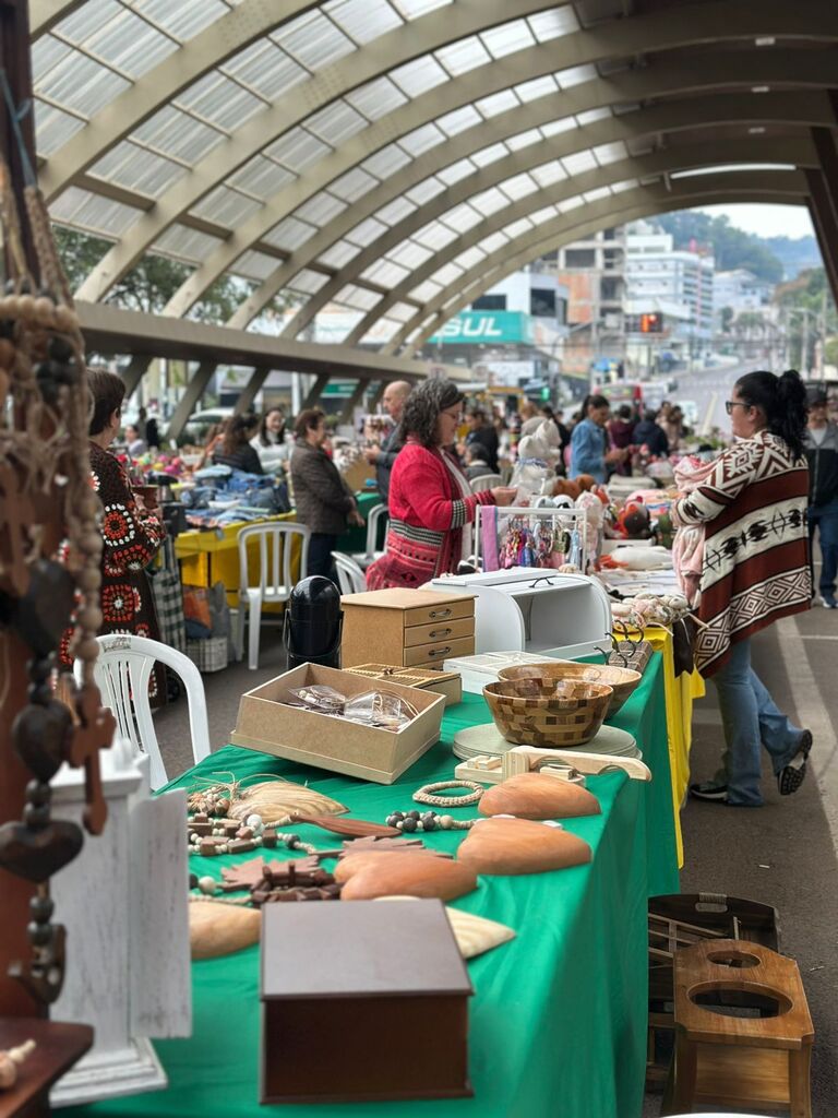 Feira movimenta a Rua Coberta neste sábado, em Concórdia