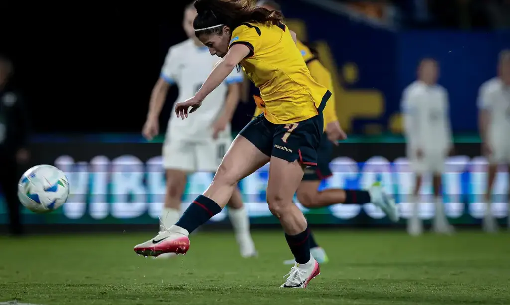 Equador arranca empate com Uruguai na abertura da Copa América