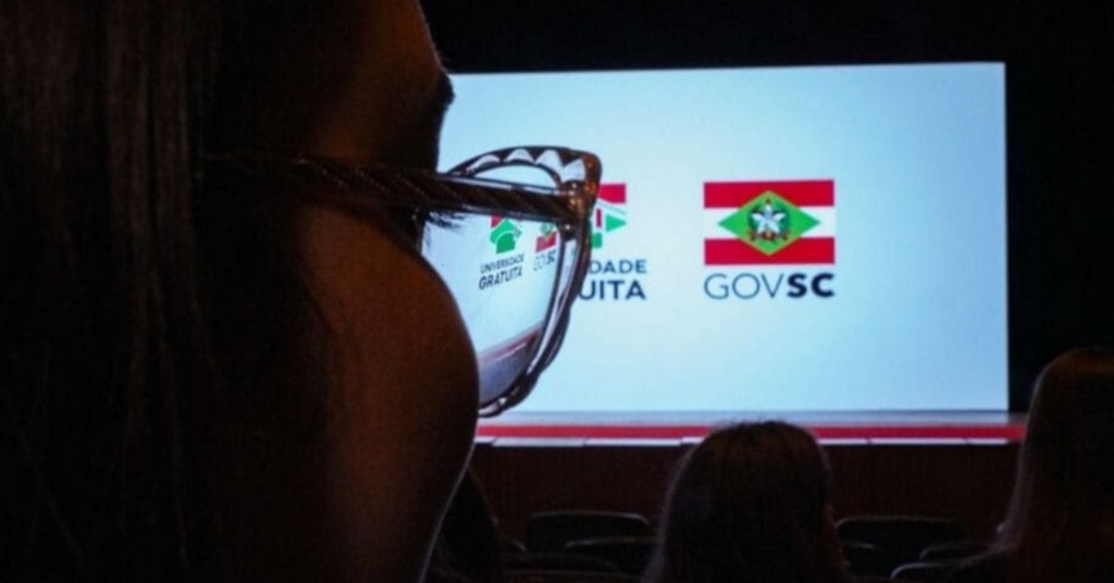 Inscrições do Universidade Gratuita passam a ser checadas em menos de 24 horas após apontamento do TCE