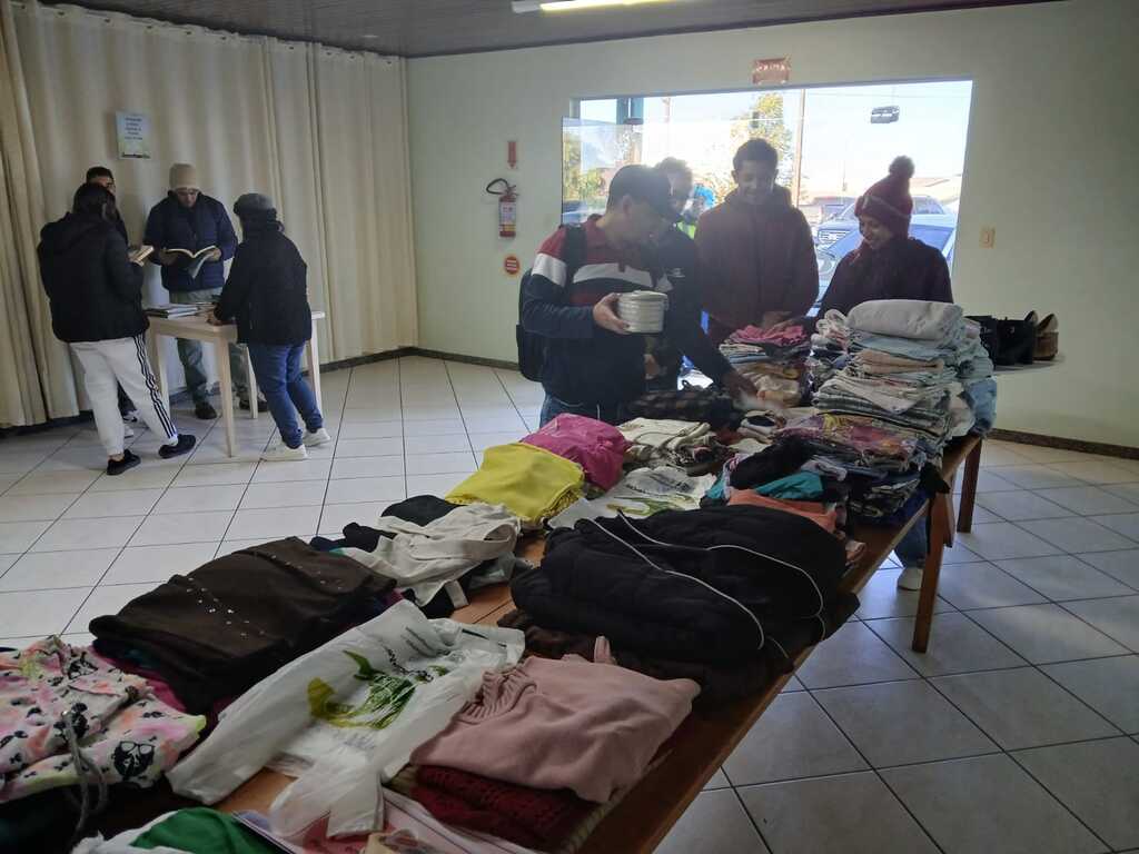 Solidariedade que aquece: Copercampos promove Campanha do Agasalho, Cobertores e Livros