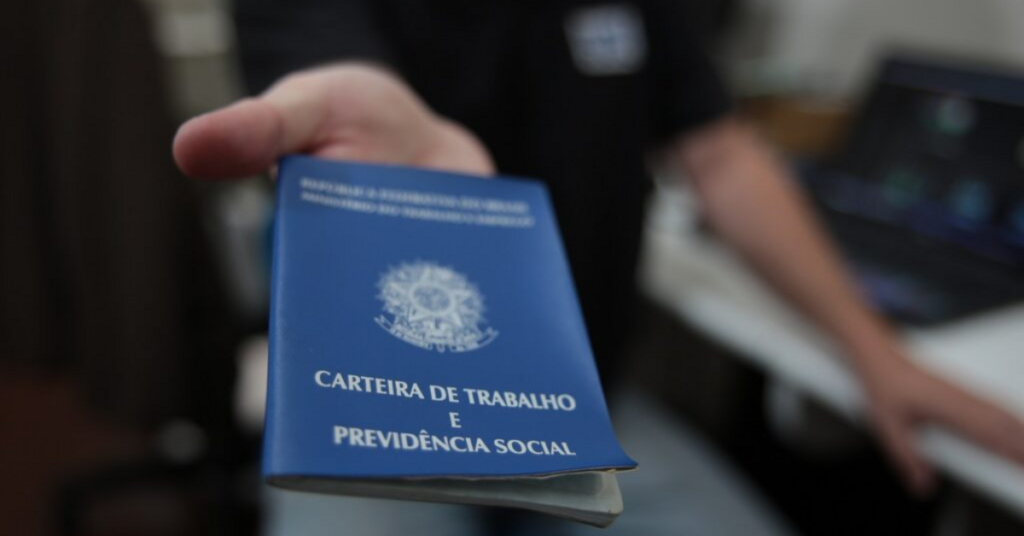 Veja as cidades com vagas de emprego: Sine oferece mais de 7,9 mil oportunidades em Santa Catarina