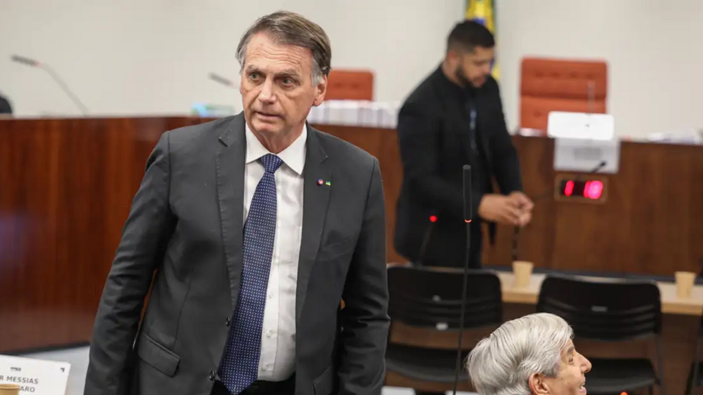 PGR pede ao STF condenação de Bolsonaro e outros sete investigados por tentativa de golpe de Estado