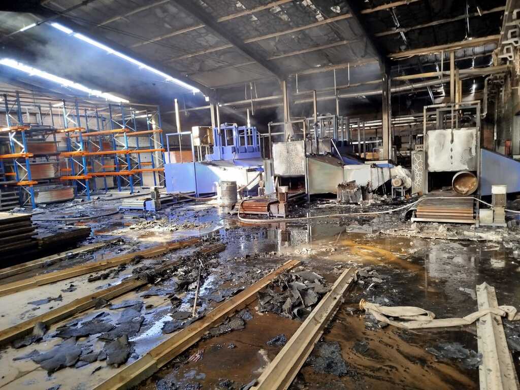 Incêndio em edificação comercial deixa uma vítima fatal na região