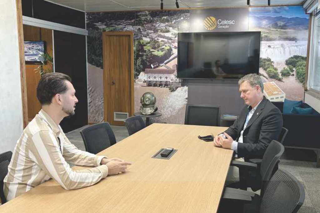 Arão realiza tratativas para investimentos com CELESC e CASAN na capital