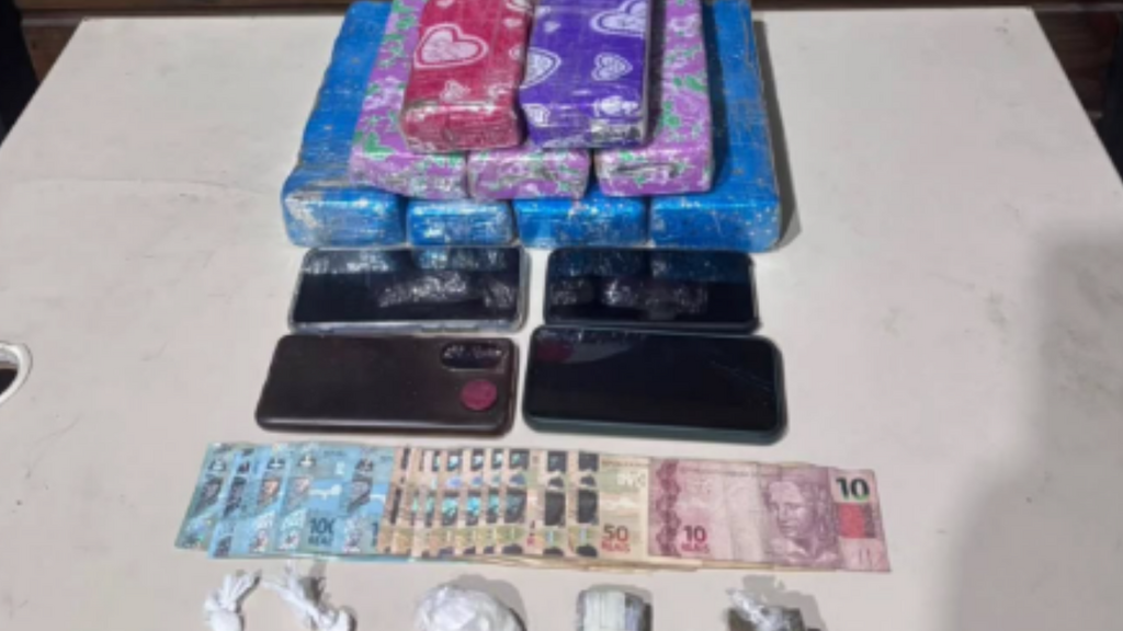 Imagem divulgação PMSC - Quatro pessoas são presas por tráfico de drogas em Itapirubá, Imbituba