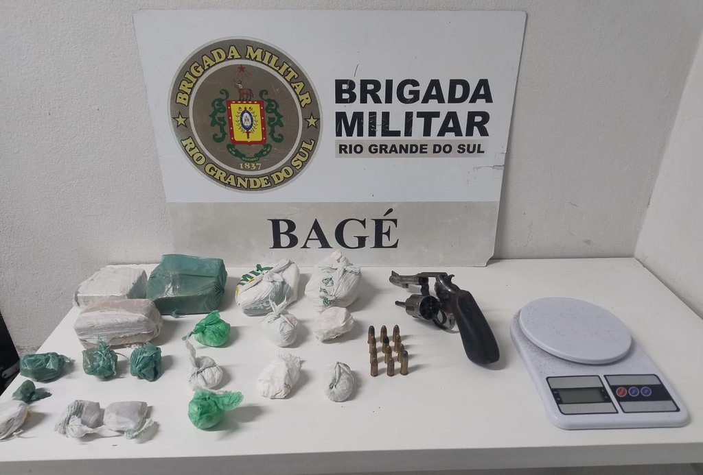 Brigada Militar detém dupla por tráfico de drogas