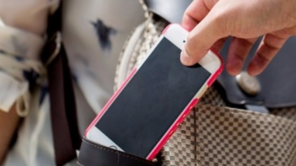 Imagem reprodução internet - Celular furtado é recuperado e homem é preso no Centro de Garopaba