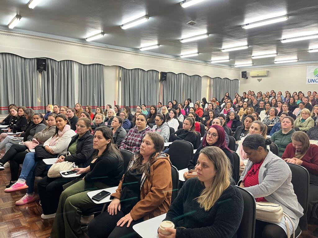 Recesso escolar segue até 4 de agosto e conta com cronograma de formação continuada