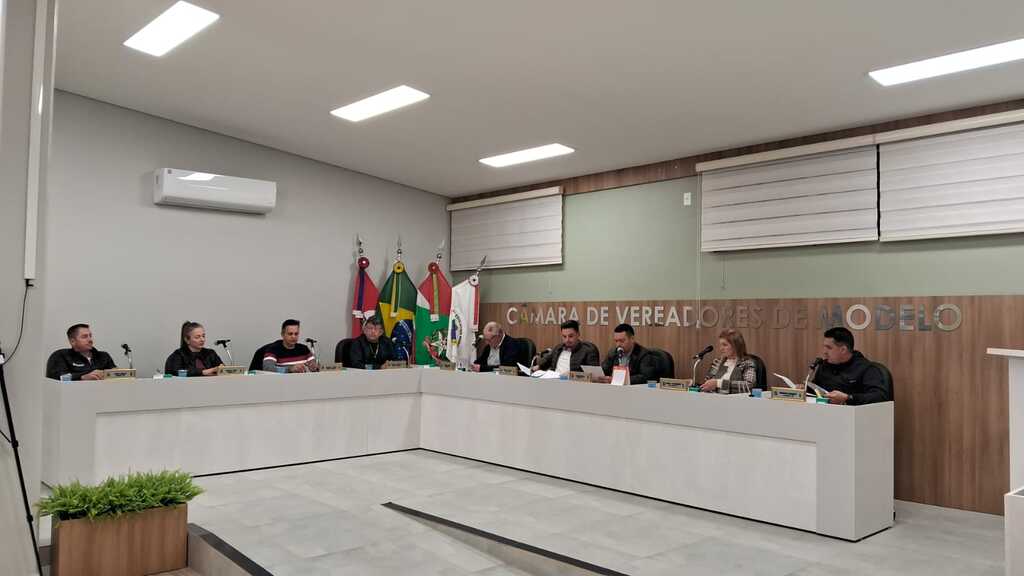 Após falecimento de presidente, Câmara de Modelo fará nova eleição para a presidência