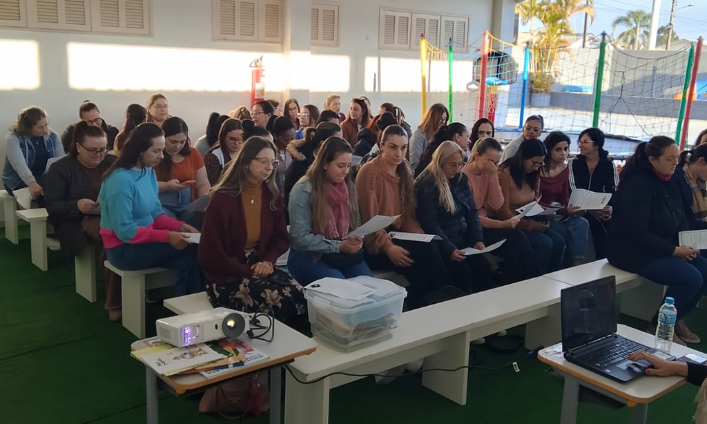 Fortalecendo a Educação Infantil fumacense, profissionais participam de encontros de planejamento, capacitação e avaliação
