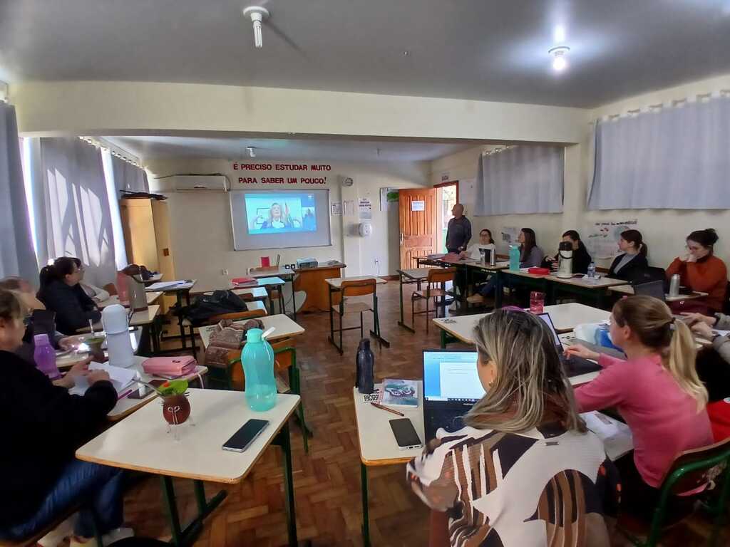Inicia semana pedagógica com live de acolhida nas escolas estaduais