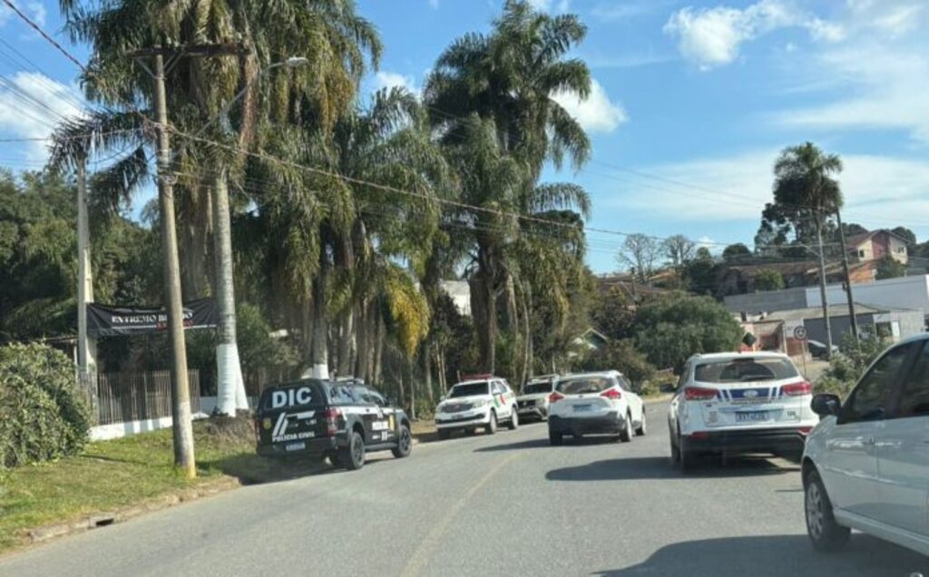 Homem é esfaqueado em plena luz do dia em Canoinhas