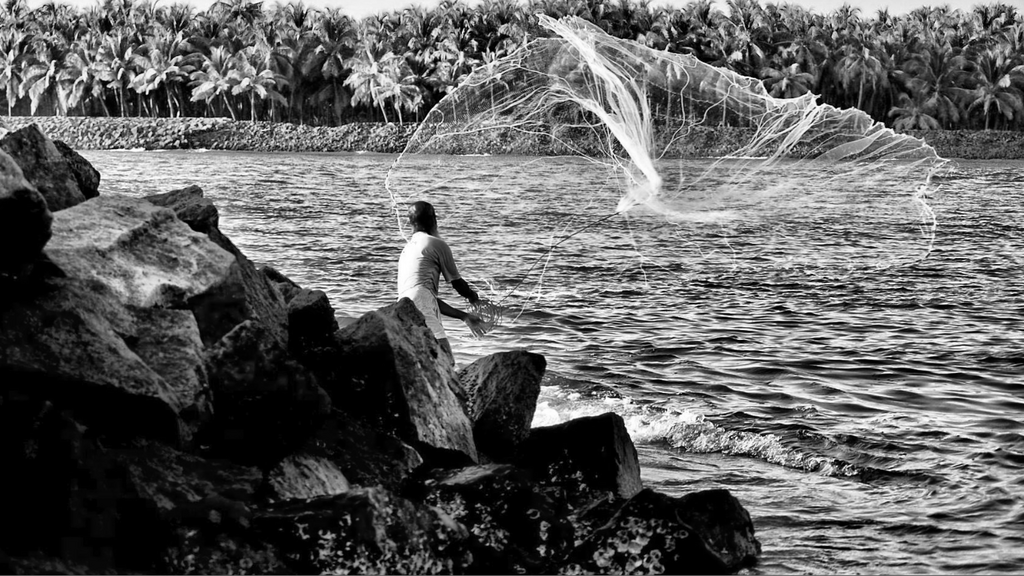 Imagem ilustrativa - Challiyil Eswaramangalath Vipin - Homem morre após afogamento nos Molhes da Barra, em Laguna
