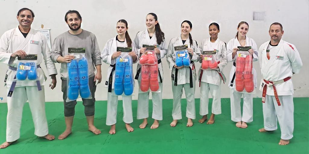 Associação Amigos do Karatê de Capinzal fortalece atletas com entrega de materiais e apoio em competições