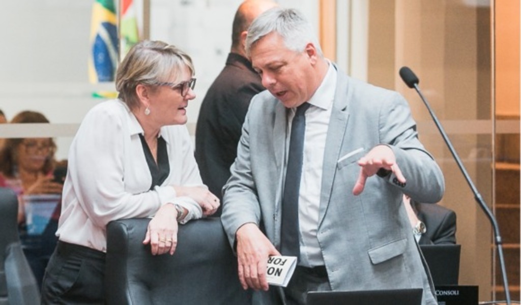 Fabiano da Luz disputa presidência do PT-SC em segundo turno com Luciane Carminatti