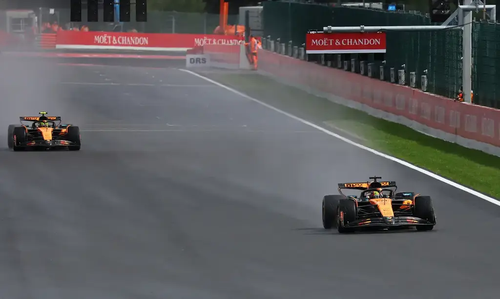 Piastri e Norris correm como campeões na luta pelo título na F1