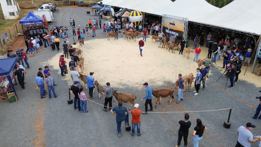 4ª FESTA DO AGRICULTOR CELEBRA A TRADIÇÃO E O ORGULHO DAS RAÍZES EM PIRATUBA