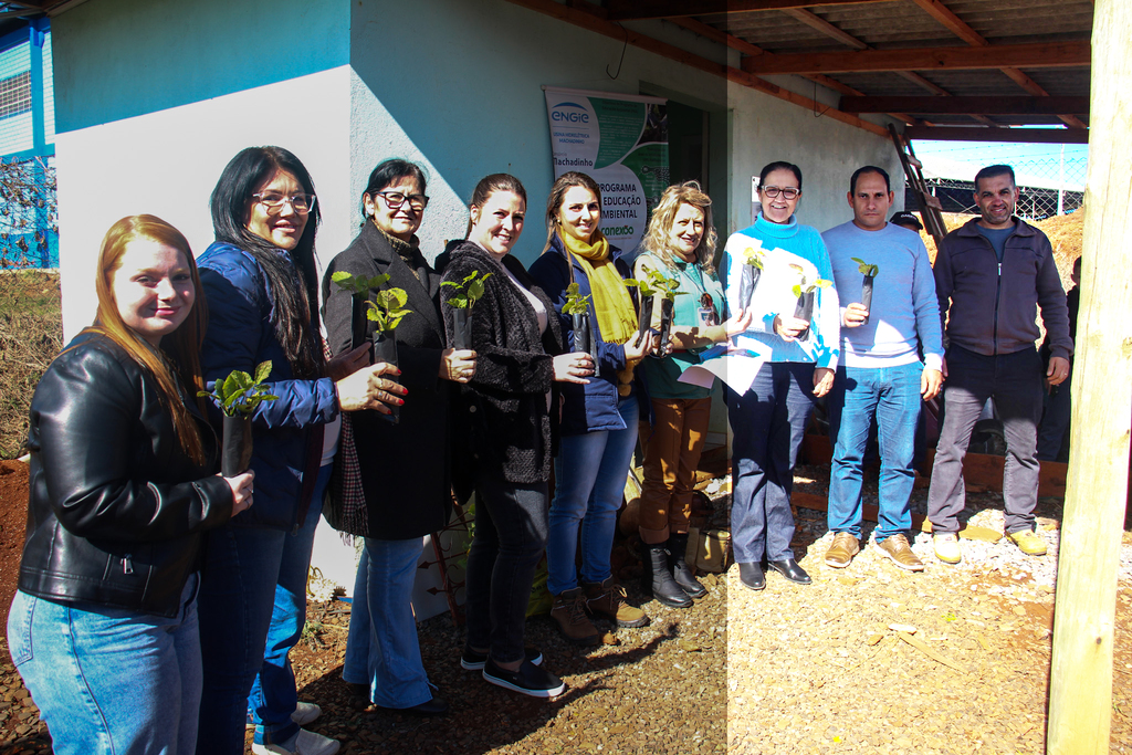 Zortéa Promove Entrega de Mudas e Reforça Compromisso com o Meio Ambiente