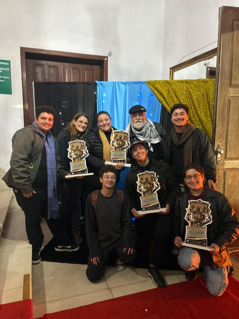 Coletivo Movimento conquista prêmio de Melhor Direção no FIT