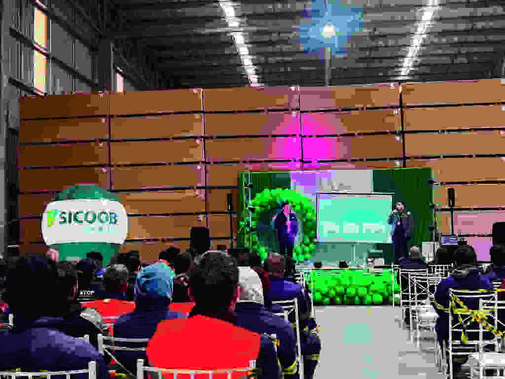 https://suitacdn.cloud-bricks.net/fotos/15807397/file/desktop/2_Easy-Resize.com.jpg?1753985742