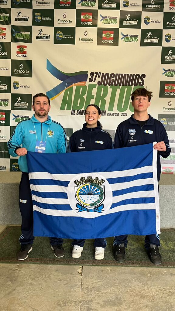 Karatê da FME Capinzal é vice-campeã nos Joguinhos Abertos de Santa Catarina com atleta Sarah Held​