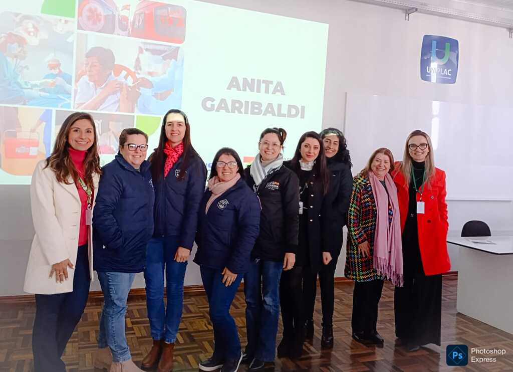 Profissionais da saúde de Anita Garibaldi participam de evento na cidade de Lages