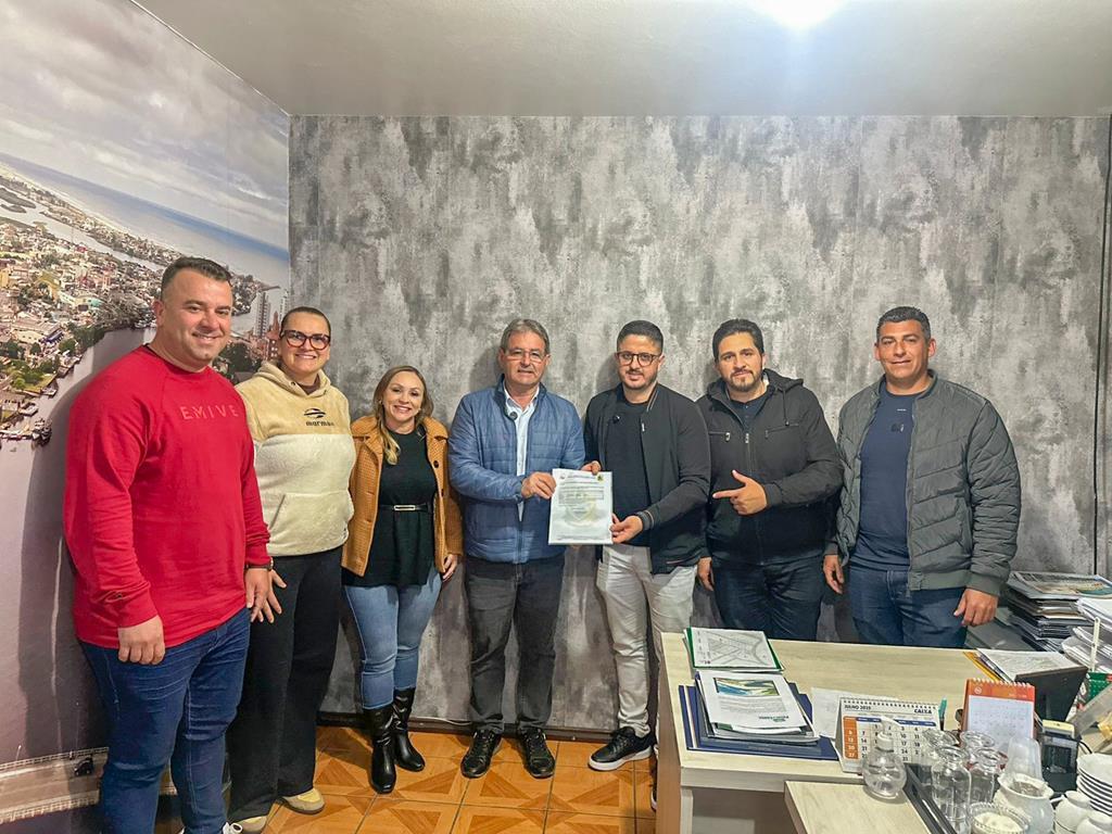 MUNICÍPIO DE PASSO DE TORRES APROVA PROJETOS DE VALORIZAÇÃO DOS SERVIDORES PÚBLICOS EFETIVOS