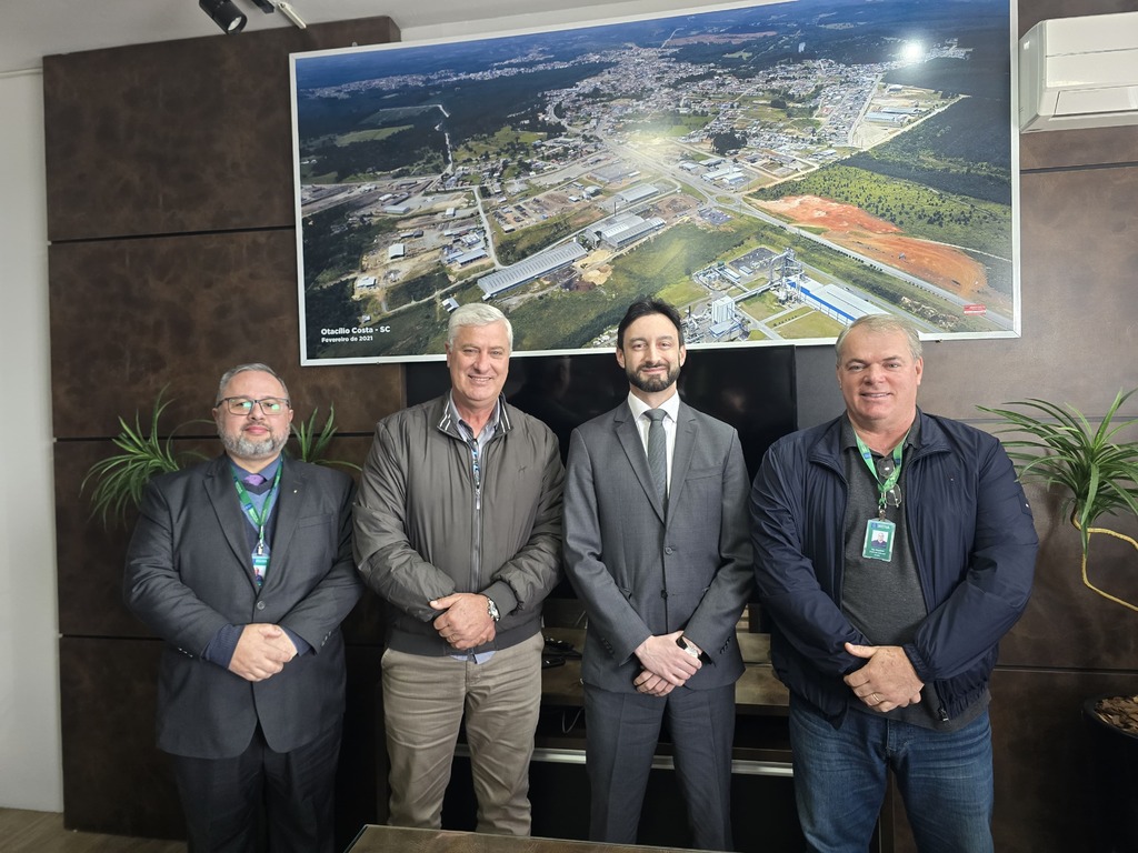 Administração Municipal recebe novo juiz titular da Comarca de Otacílio Costa