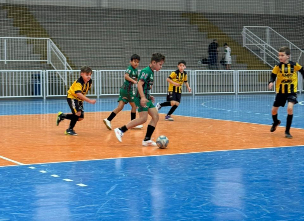 Cocal do Sul conquista título na Sub-10 e é vice na Sub-08 da Copa Mistura Fina Kids