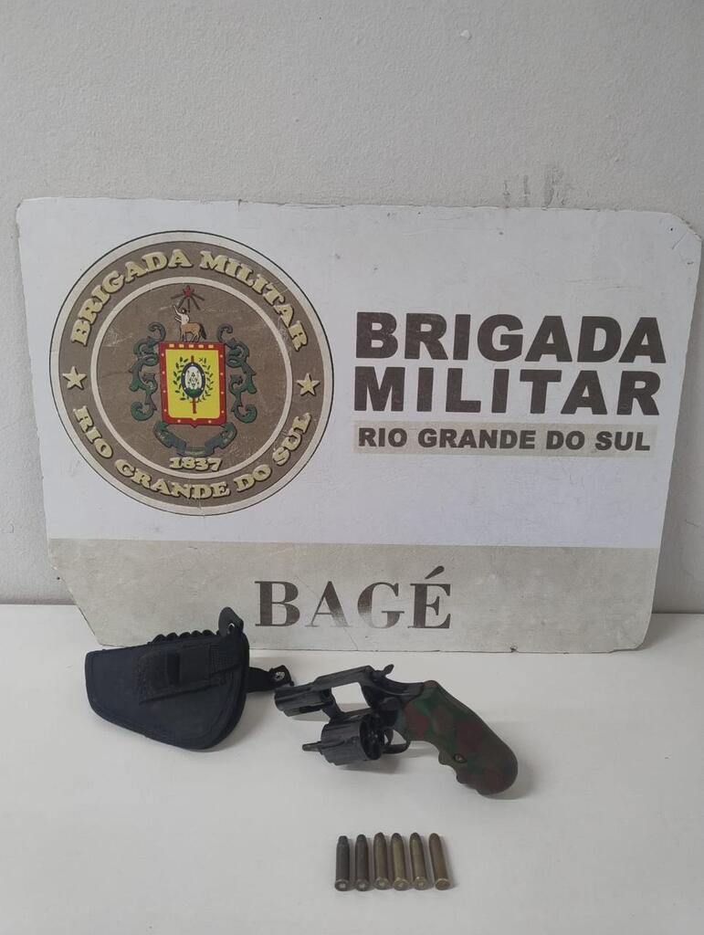 Homem é preso por porte ilegal de arma de fogo