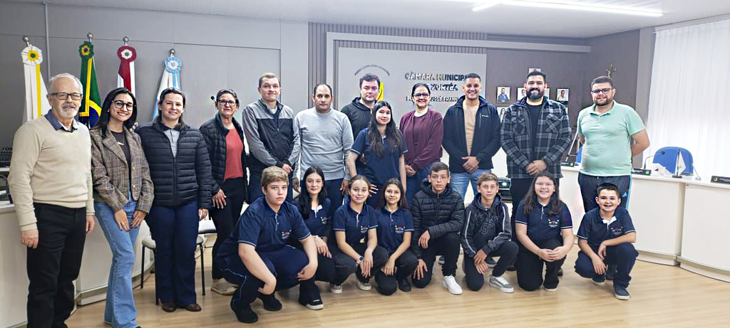 Zortéa Incentiva Cidadania com Formação de Jovens Líderes