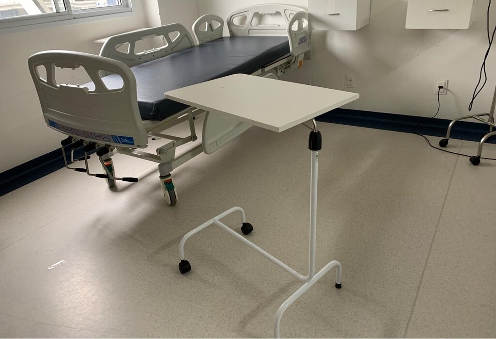 Hospital e Maternidade Tereza Ramos recebe novas mesas de alimentação para melhor atender pacientes