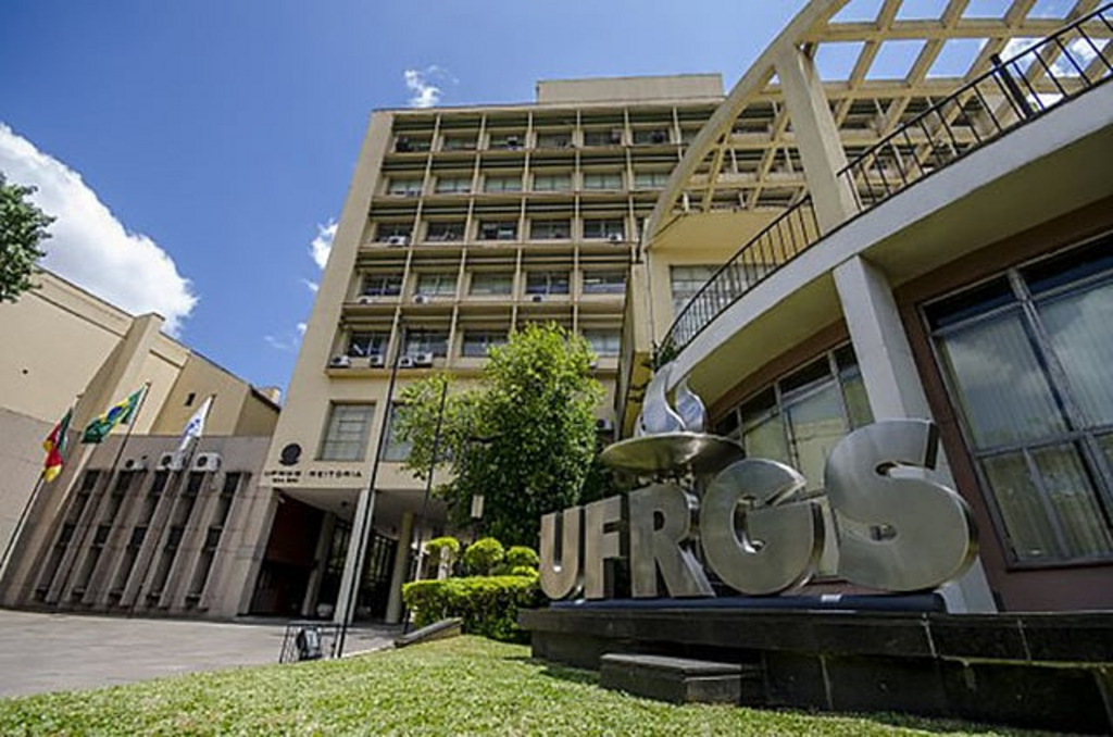 UFRGS abre concurso para professores do Colégio de Aplicação