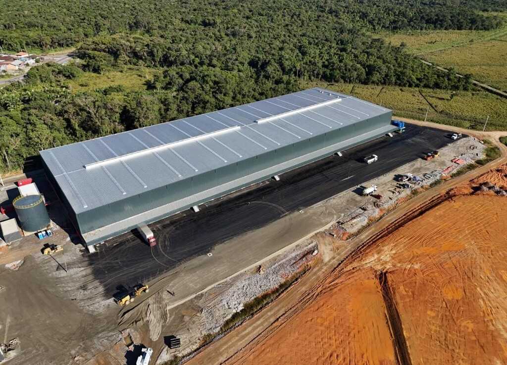 Grupo paulista investe meio bilhão de reais em galpões logísticos no Norte de SC