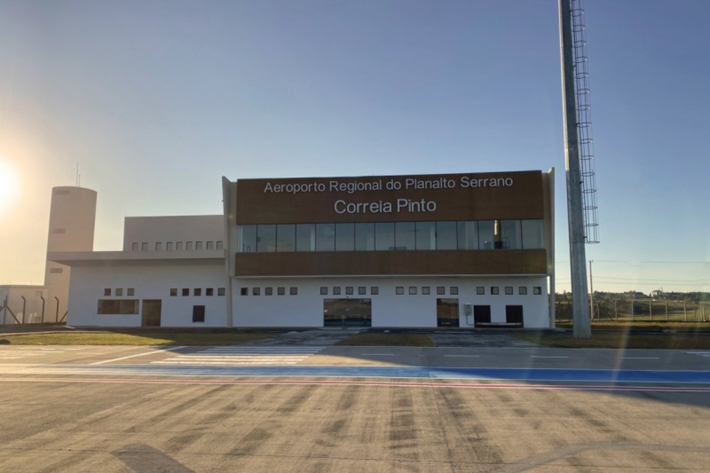 Preço da passagem aérea entre Serra Catarinense e São Paulo tem nova queda