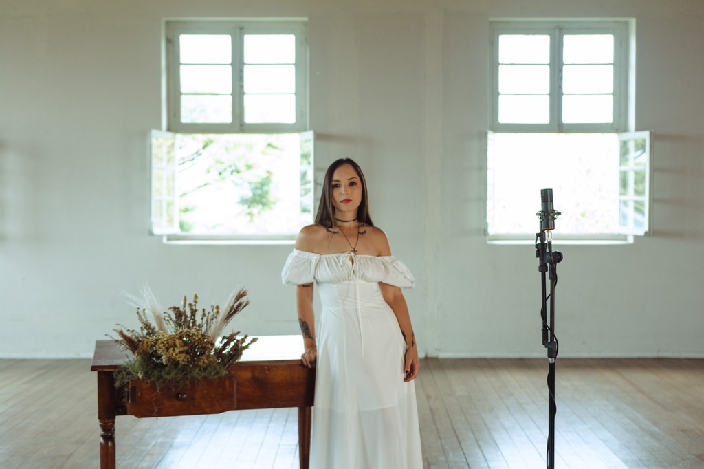 Anna Zechini homenageia Anita Garibaldi, no novo EP