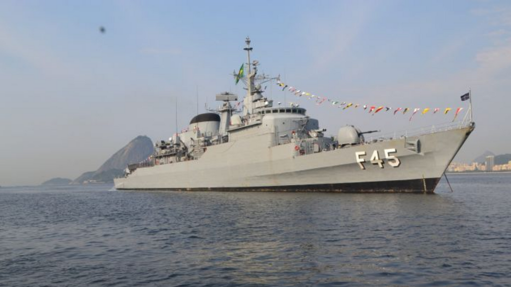 Fragata da Marinha do Brasil chega a Itajaí e poderá ser visitada gratuitamente neste sábado (9)