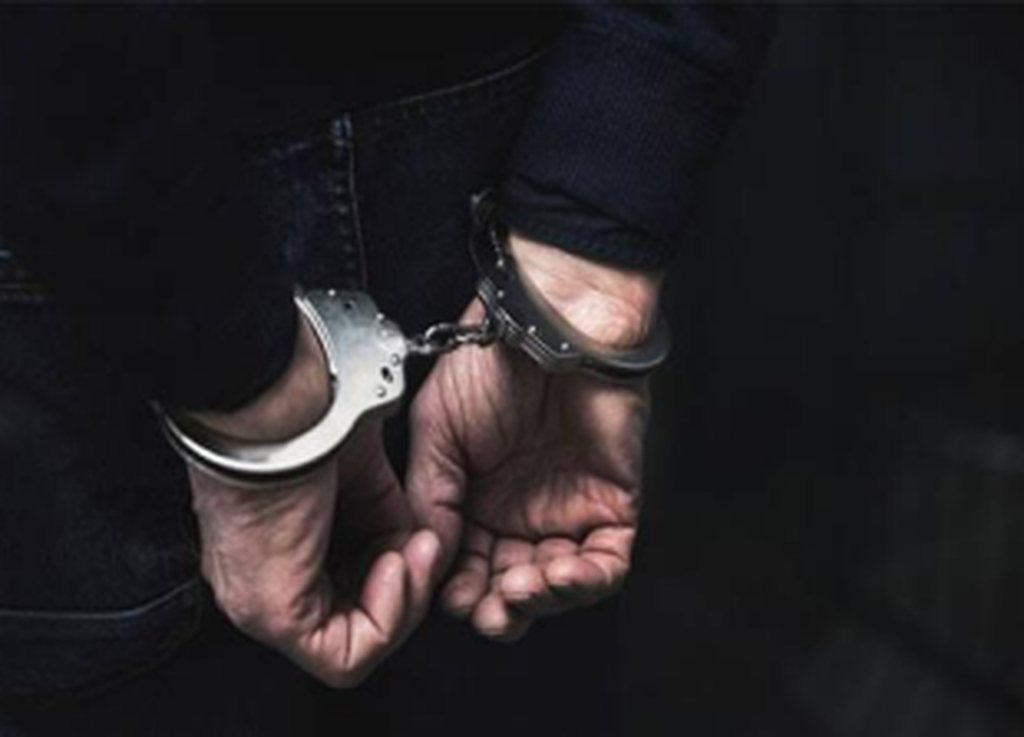 Prisões por tráfico de drogas e estupro são realizadas em Doutor Pedrinho e Rodeio