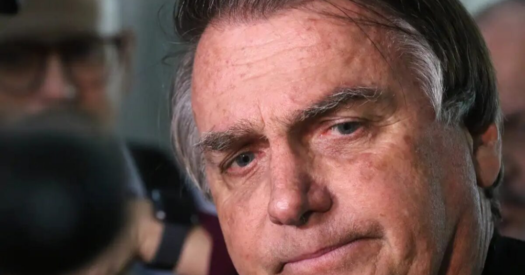 Crises de soluço e restrições marcam primeira semana de Bolsonaro sob prisão domiciliar