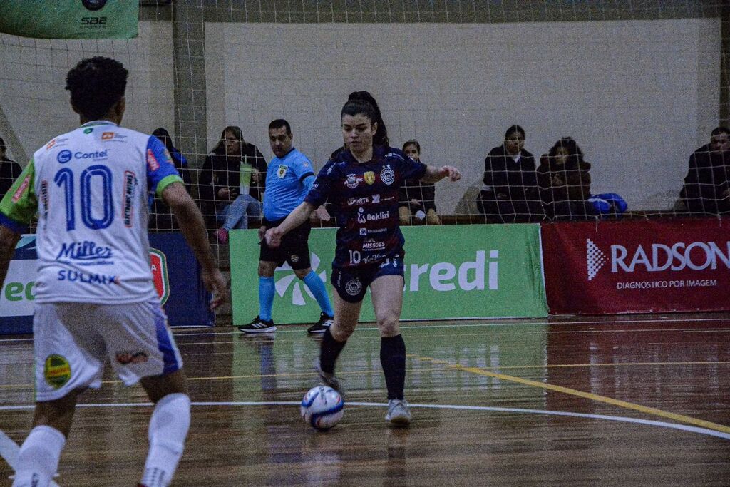 Celemaster atropela e dá show na Liga Gaúcha